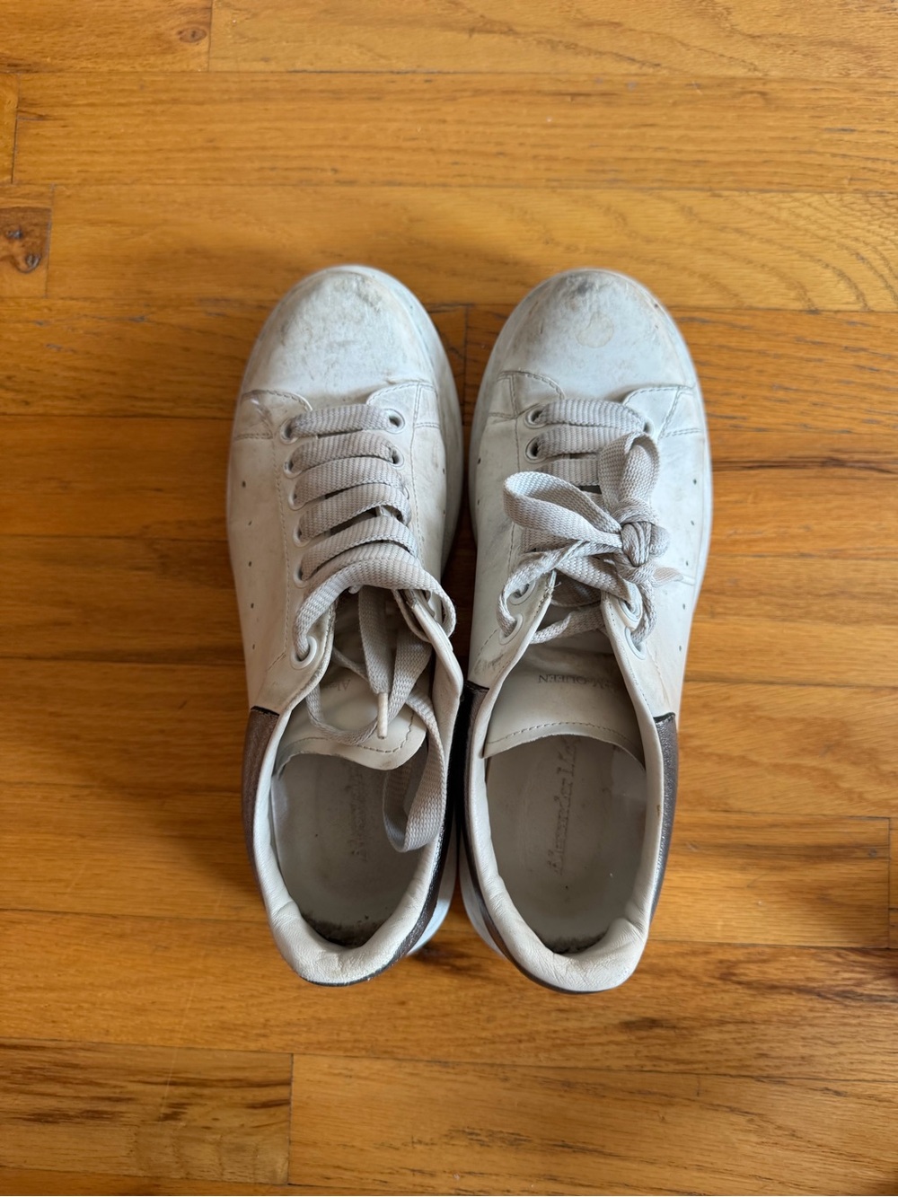 Alexander McQueen Cream/White Low-Top Sneakers